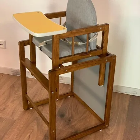 Apartman Firmen & Brecht 1 *